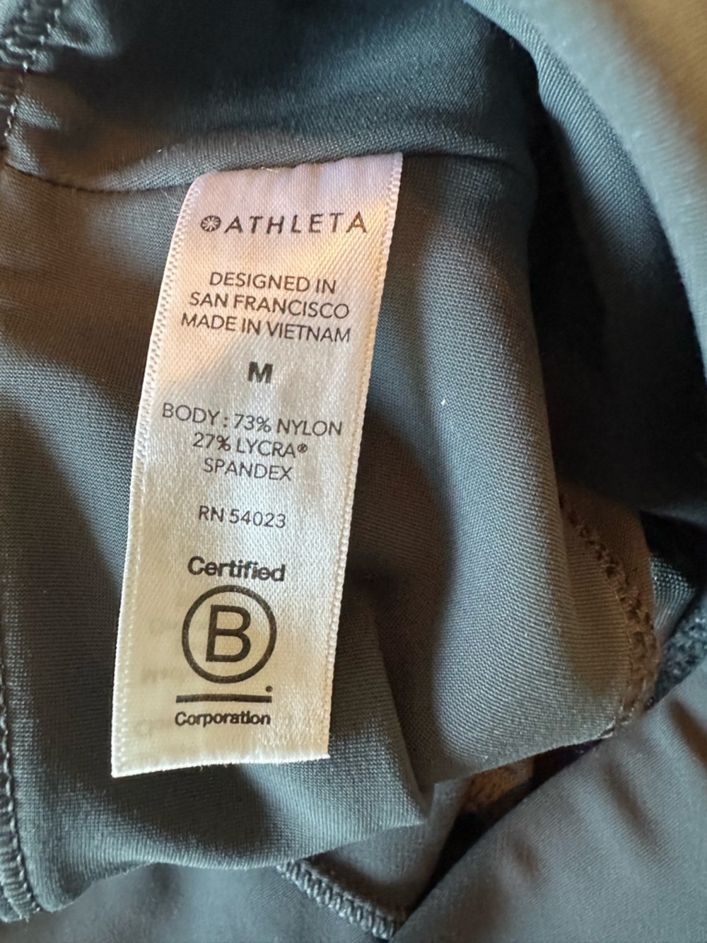 Athleta Black Stellar Tight in black Size Medium - Picture 9 of 12